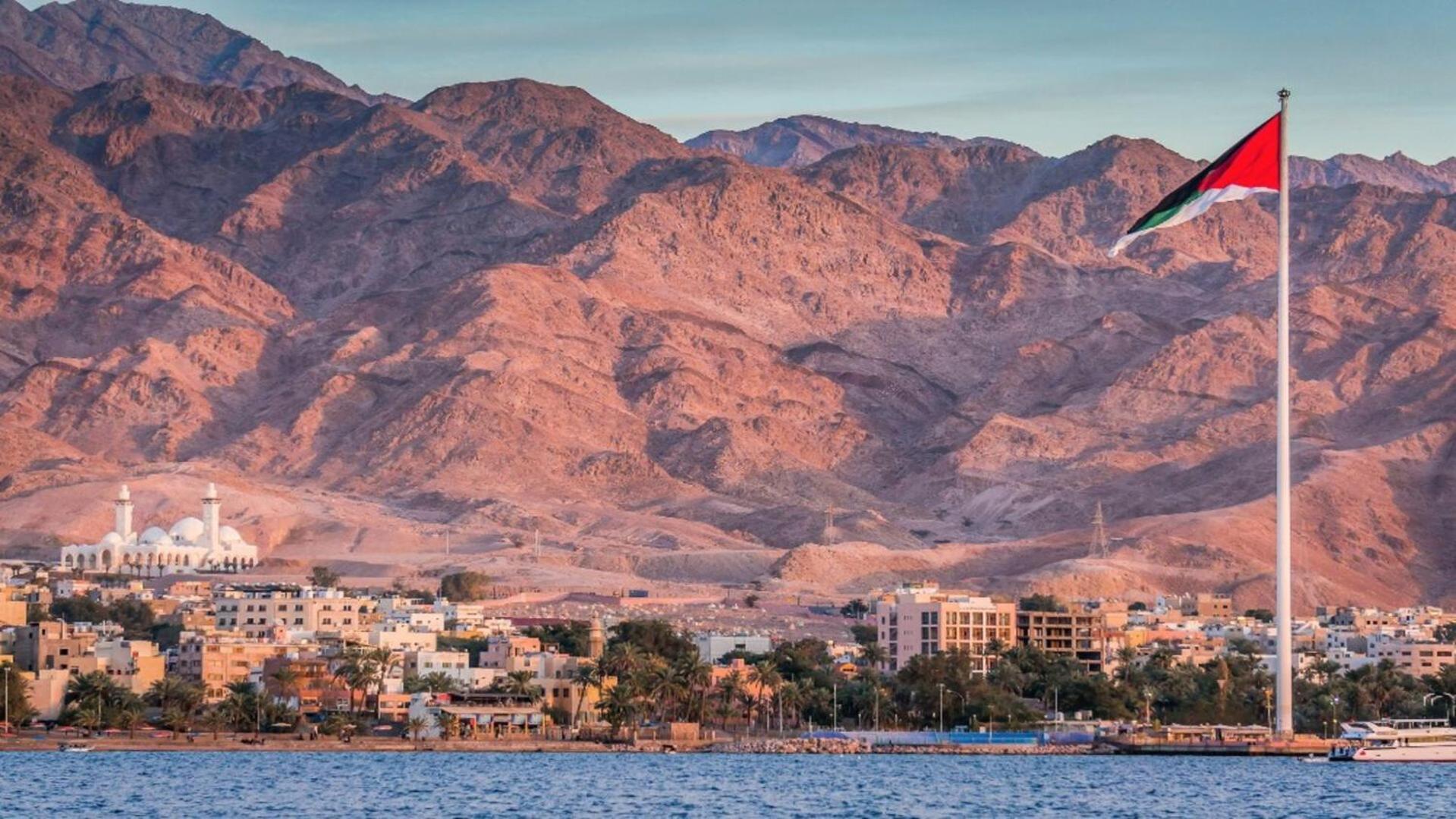 Extra Traveller Hostel Aqaba Exterior photo